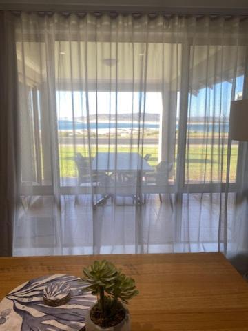 Pelican Shore Oceanfront Villa 6 Kalbarri Exterior photo