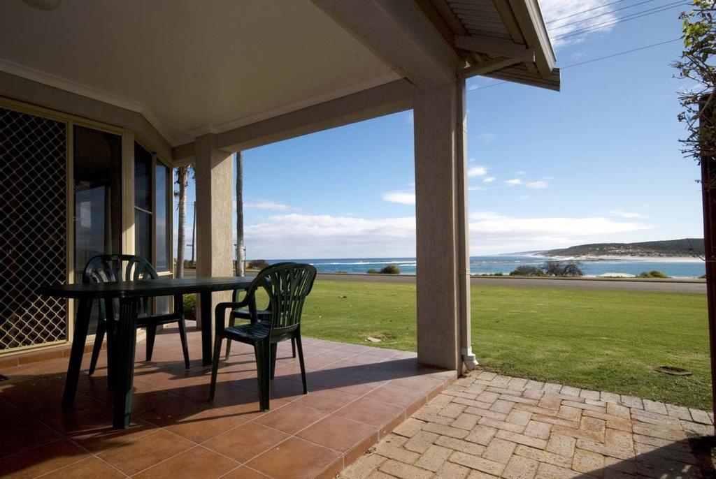 Pelican Shore Oceanfront Villa 6 Kalbarri Room photo